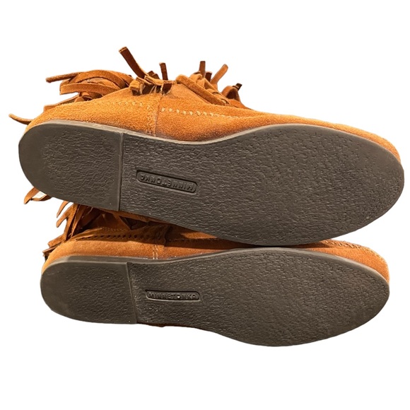 Minnetonka 3 Layer Fringe Boot Boho Moccasin in Brown Women’s size 9 - Picture 6 of 12